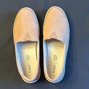 TOMS Women's Tan Slip-On Flats